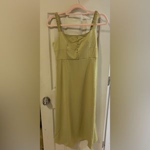 Kourt size M long dress with zip in back - never worn!